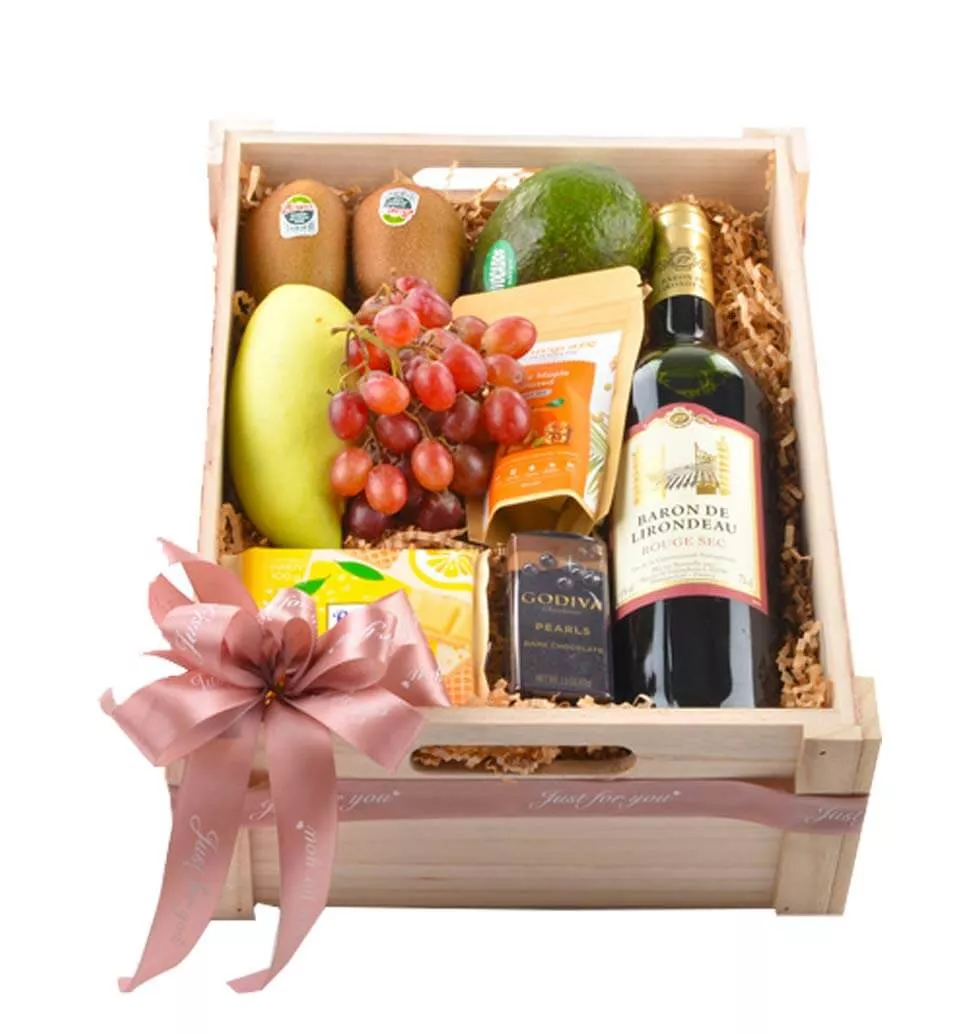 Fruity And Wine Hamper